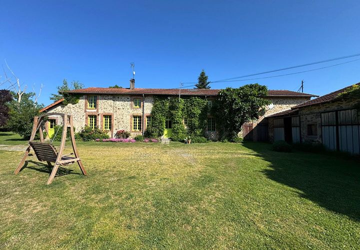 Villa i Bellac, Haute-Vienne, Bellac - € 1.872.000 | Ref: AM-4755 - foto 1