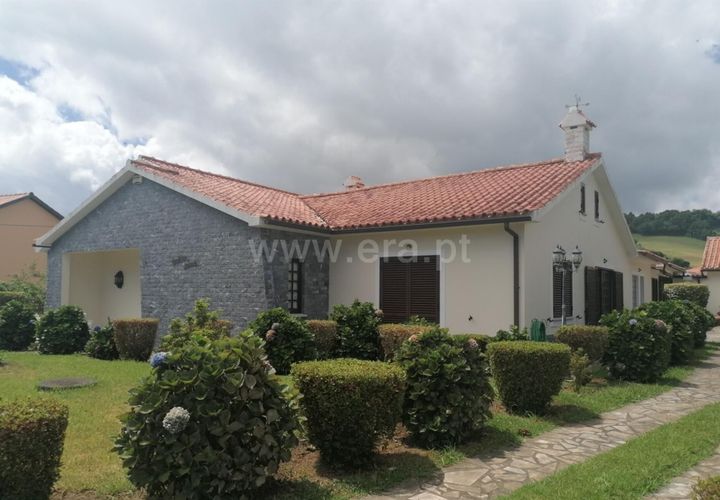 Villa i Horta, Faial, Horta - € 400.000 | Ref: 374250098 - foto 1