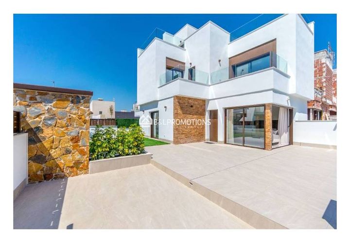 Dupleks i Benijofar, Alicante, Benijofar - € 455 000 | Ref: V672 - foto 1