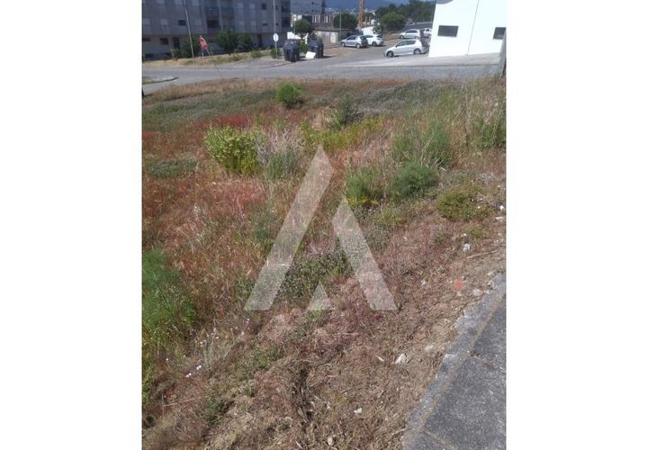 Helårsgrund i Darque, Viana do Castelo, Darque - € 300.000 | Ref: 1350187/25VC - foto 1