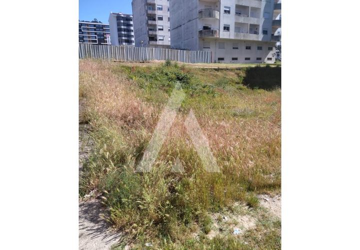Helårsgrund i Darque, Viana do Castelo, Darque - € 300.000 | Ref: 1350184/25VC - foto 1