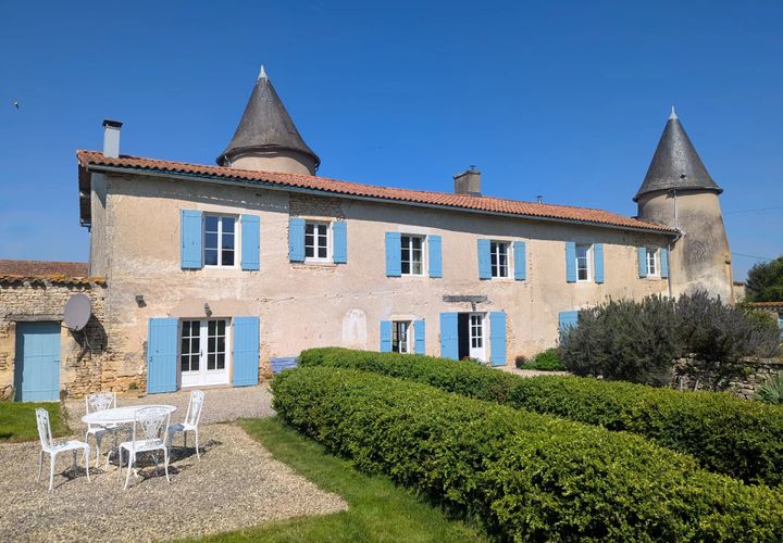 Villa a Linazay, Vienne, Linazay - € 595.000 | Ref: BVI79104 - foto 1