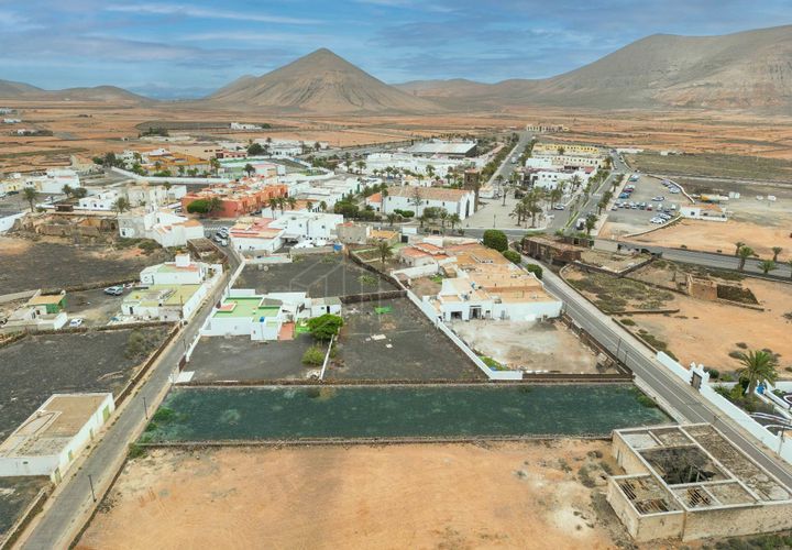 Helårsgrund i La Oliva, Fuerteventura, La Oliva - € 300.000 | Ref: #SPXVTSOLAURB0625 - foto 1