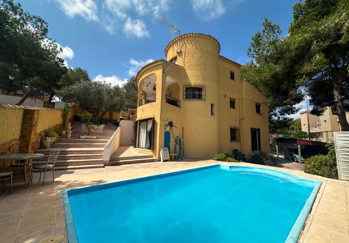 Villa i Orihuela, Alicante, Orihuela - € 450.000 | Ref: C-1155 - foto 1