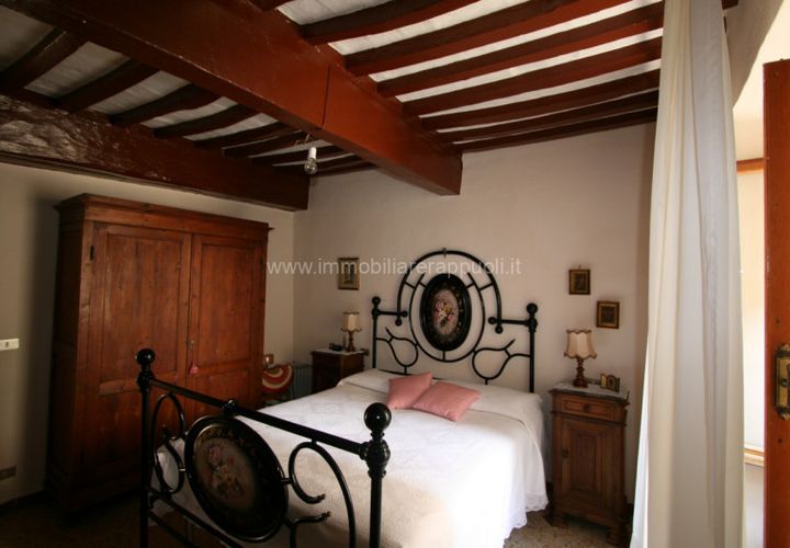 Villa a Trequanda, Siena, Trequanda - € 160.000 | Ref: TT9 - foto 1