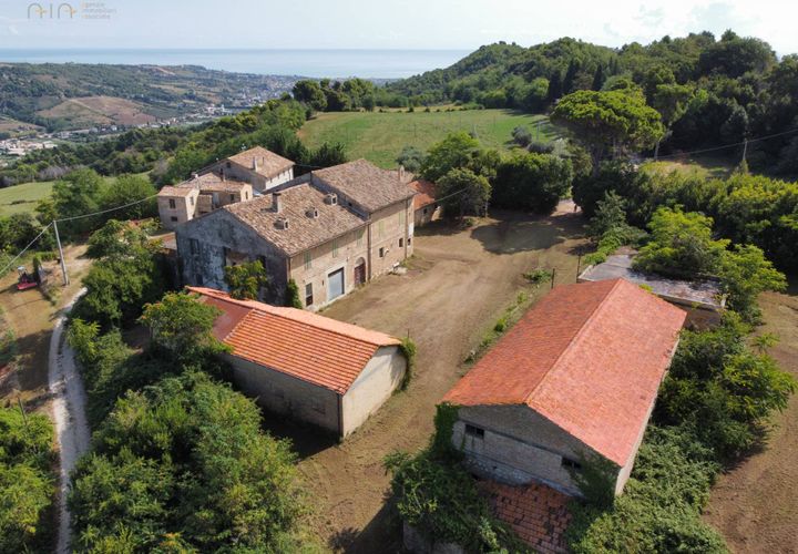 Landejendom i Ripatransone, Ascoli Piceno, Ripatransone - € 690.000 | Ref: 32478 - foto 1