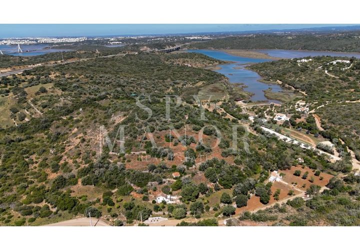 Helårsgrund i Estombar, Faro, Estombar - € 1.000.000 | Ref: Spy-00138 - foto 1
