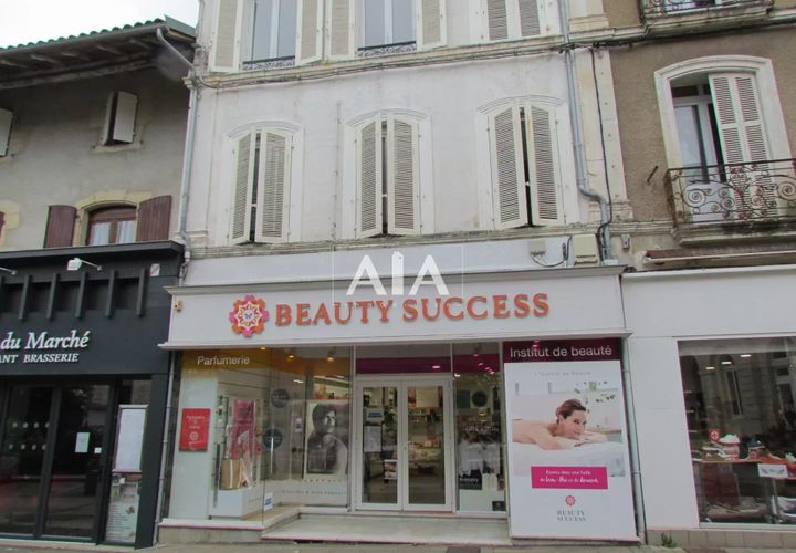 Lejlighed i Ruffec, Charente, Ruffec - € 180.200 | Ref: 1228 - foto 1