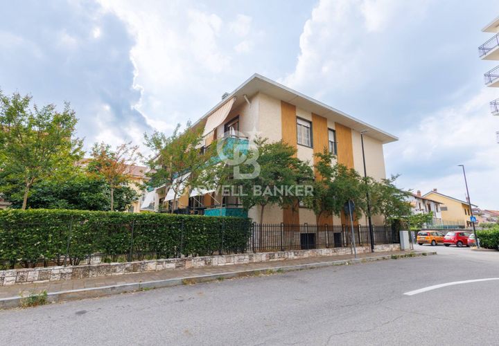 Villa a Beinasco, Turin, Beinasco - € 680.000 | Ref: CBI131-2181-1904 - foto 1