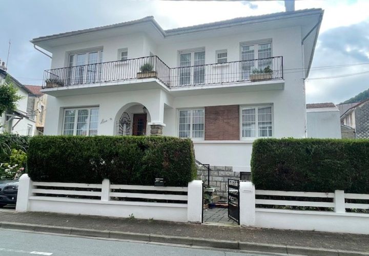 Villa a Lourdes, Hautes-Pyrenees, Lourdes - € 223.000 | Ref: 340934820259 - foto 1