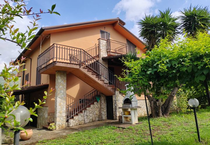 Villa a Maenza, Latina, Maenza - € 179.000 | Ref: 2077 - foto 1