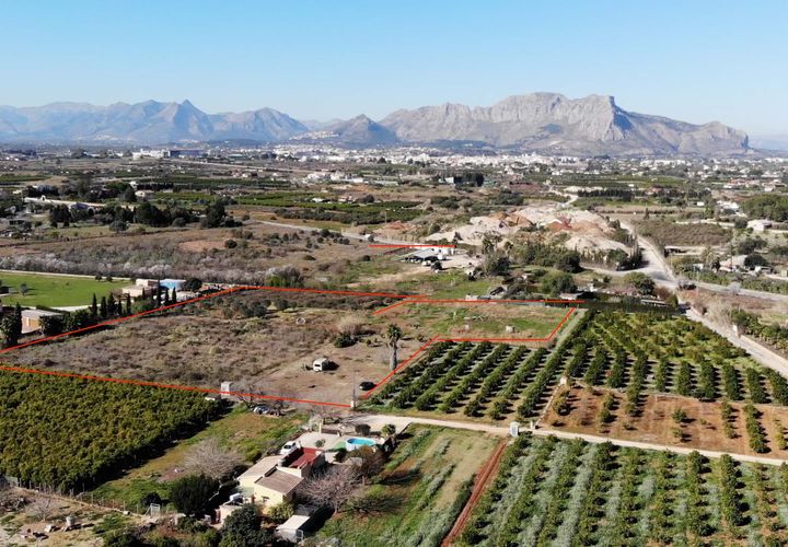 Helårsgrund i Pedreguer, Alicante, Pedreguer - € 249.000 | Ref: DV184 - foto 1