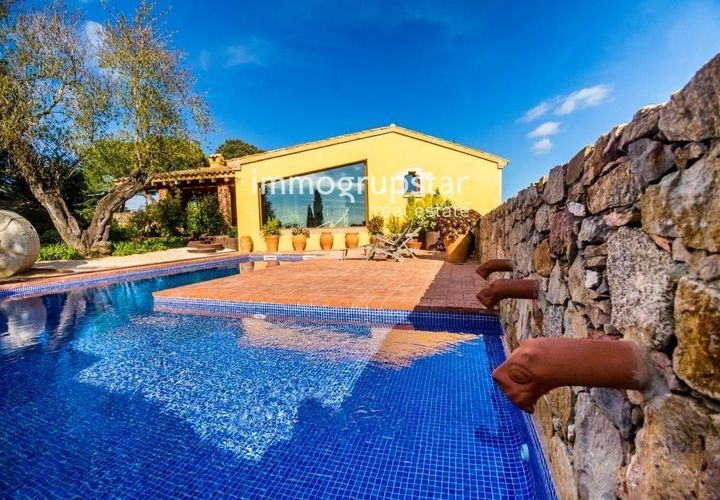 Villa a Mont-Ras, Gerona, Mont-Ras - € 1.180.000 | Ref: 1045 - foto 1