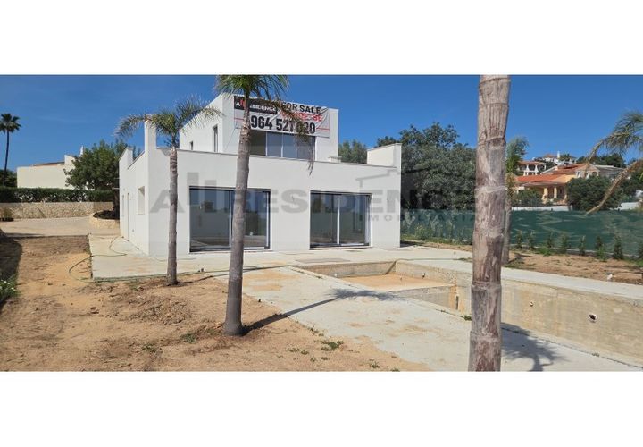 Villa i Almancil, Faro, Almancil - € 1.690.000 | Ref: V5-01 - foto 1