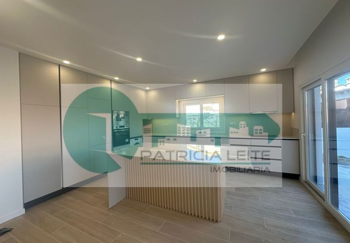 Villa i Quinta do Anjo, Setubal, Quinta do Anjo - € 600.000 | Ref: MOR_73 - foto 1