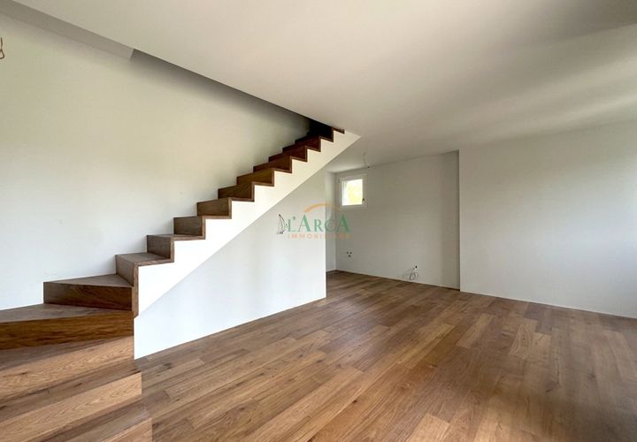 Villa em Sarnico, Bergamo, Sarnico - € 460.000 | Ref: 9570 - foto 1