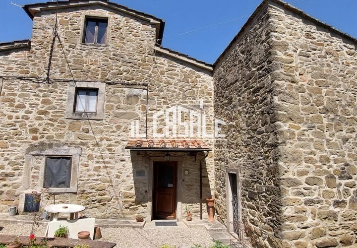 Villa i Rufina, Florence, Rufina - € 168.000 | Ref: 2143 - foto 1
