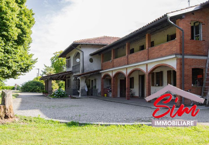 Villa a Recetto, Novara, Recetto - € 590.000 | Ref: 9485 - foto 1
