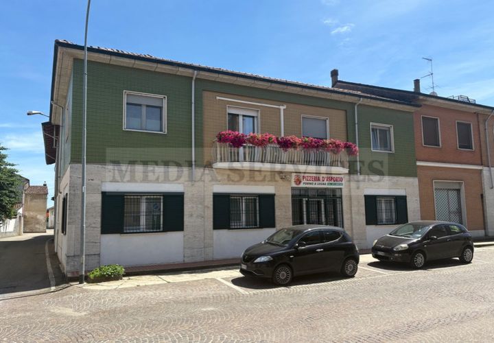 Villa a Mede, Pavia, Mede - € 250.000 | Ref: GB_486 - foto 1