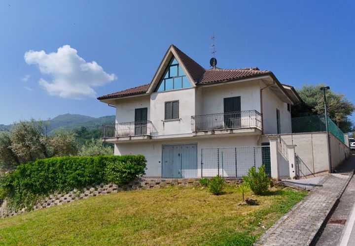 Villa a Rotella, Ascoli Piceno, Rotella - € 295.000 | Ref: 33500 - foto 1