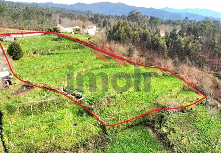 Helårsgrund i Arcos de Valdevez, Viana do Castelo, Arcos de Valdevez - € 80.000 | Ref: AVV-2396-MB-0225 - foto 1