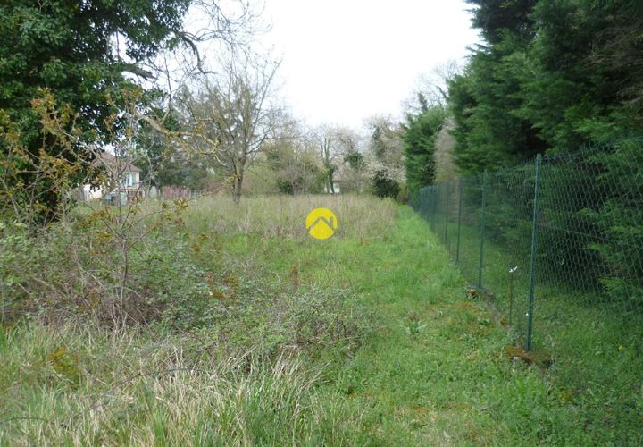 Terra a Orval, Cher, Orval - € 20.000 | Ref: 48MS101773 - foto 1