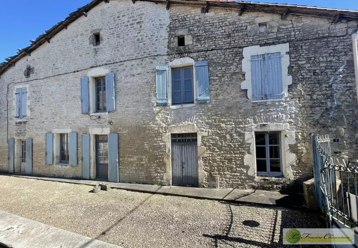 Villa i Aigre, Charente, Aigre - € 80.300 | Ref: 9809 - foto 1