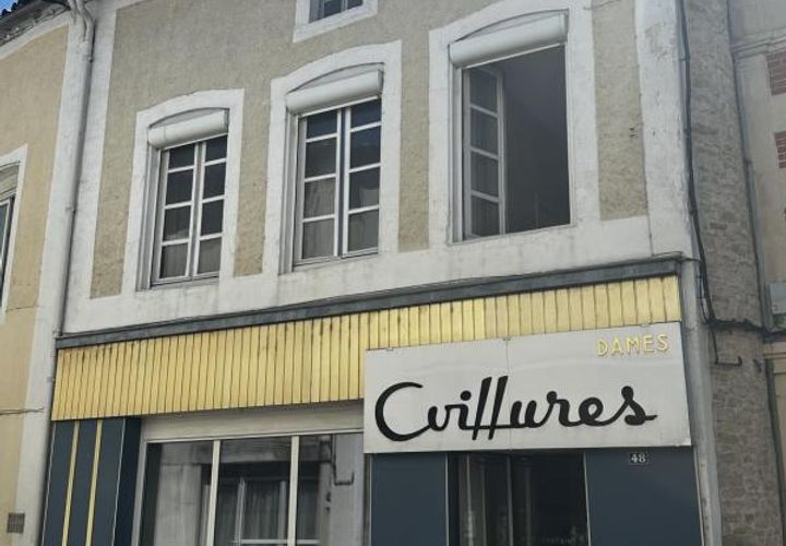 Landsbyhus i Chef-Boutonne, Deux-Sevres, Chef-Boutonne - € 49.000 | Ref: 8702 - foto 1