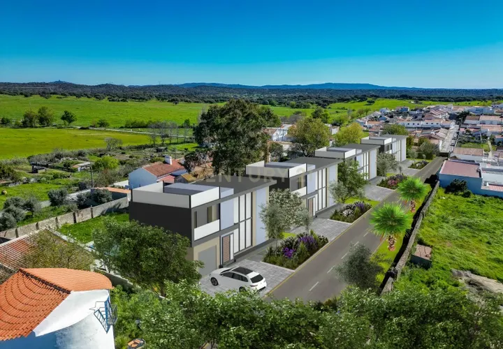 Helårsgrund i Evora, Evora, Evora - € 495.000 | Ref: C0222-06100 - foto 1