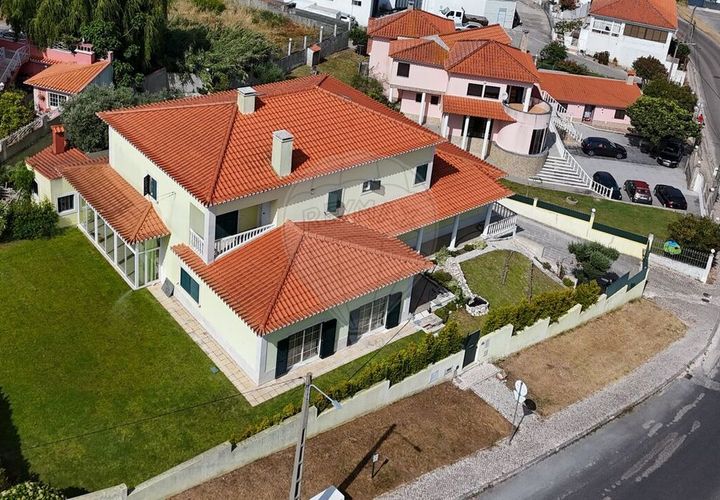 Villa i Odivelas, Lisbon, Odivelas - € 998.000 | Ref: RR-121161124-15 - foto 1