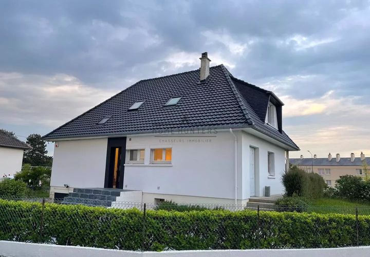 Villa i Caen, Calvados, Caen - € 325.000 | Ref: 85703010 - foto 1