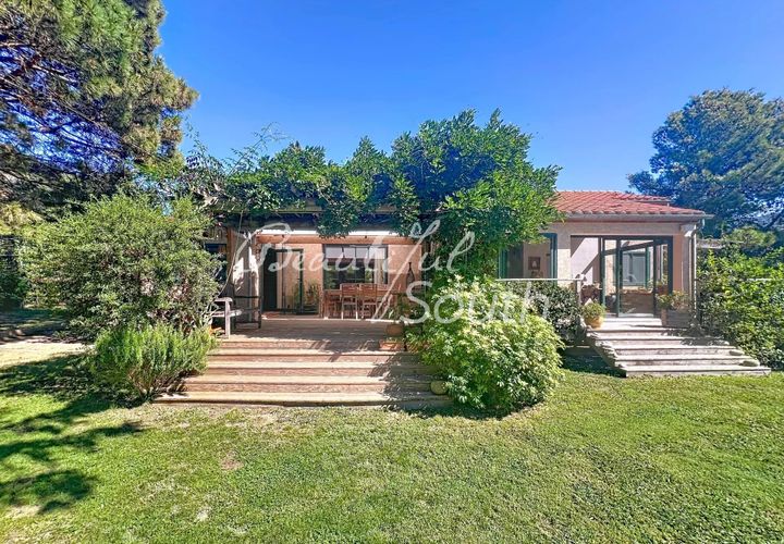 Villa a Estoher, Pyrenees-Orientales, Estoher - € 657.000 | Ref: DH1115 - foto 1
