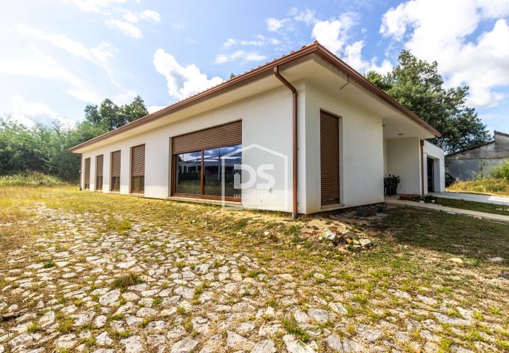 Villa a Moncao, Viana do Castelo, Moncao - € 350.000 | Ref: DSIMONC629 - foto 1