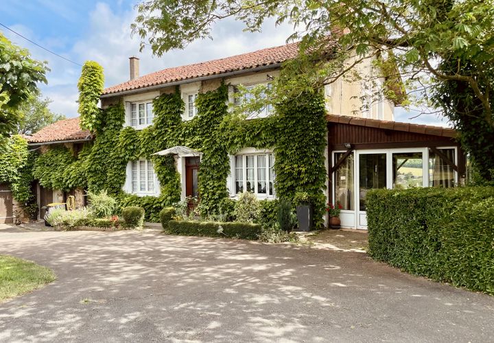Villa i Suris, Charente, Suris - € 221.400 | Ref: 34849 - foto 1