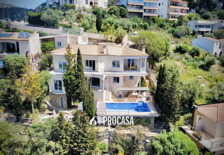 Villa i Roses, Gerona, Roses - € 1.357.000 | Ref: 3809 - foto 1