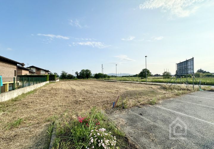 Grond in Torrazza Piemonte, Turin, Torrazza Piemonte - € 75.000 | Ref: 75000 Torrazza - foto 1