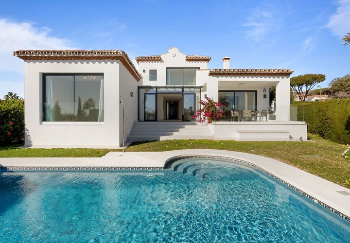Villa a Elviria, Malaga, Elviria - € 2.290.000 | Ref: R4949239 - foto 1