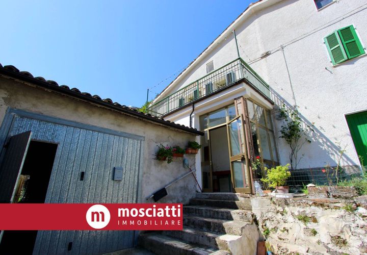 Villa i Sefro, Macerata, Sefro - € 54.000 | Ref: 1308 - foto 1