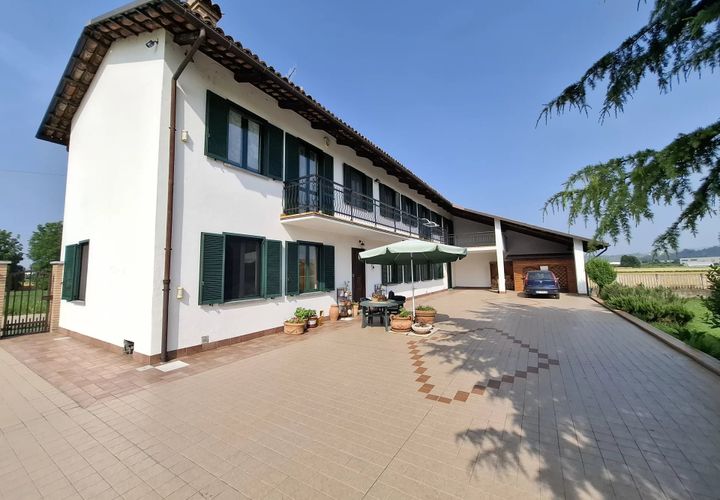 Villa a Castagnito, Cuneo, Castagnito - € 315.000 | Ref: 86019281 - foto 1