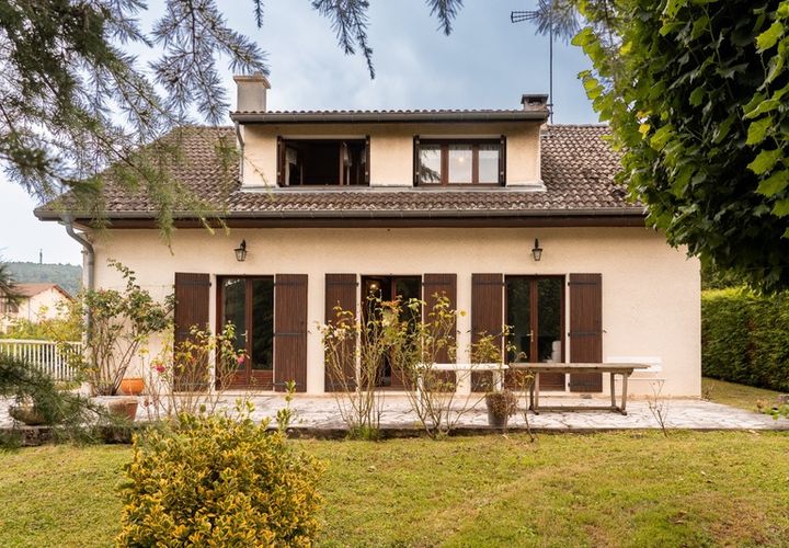 Villa a La Roche-Vineuse, Saone-et-Loire, La Roche-Vineuse - € 267.000 | Ref: 340935672431 - foto 1