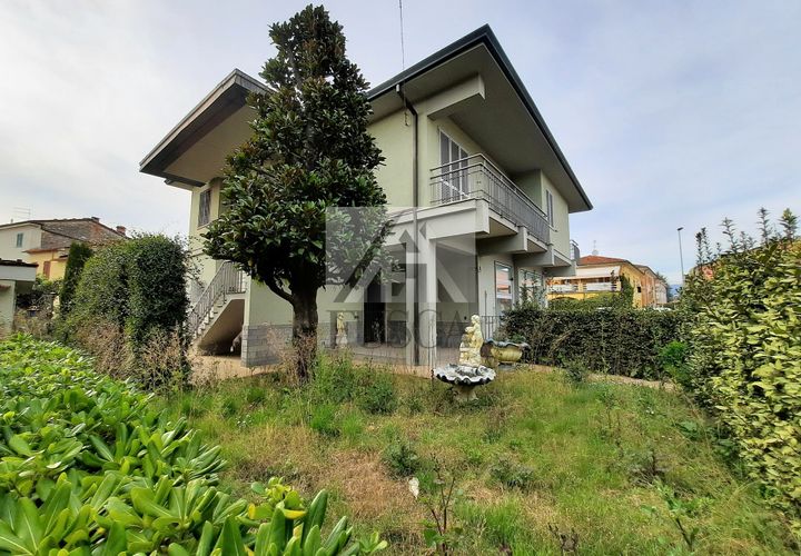 Villa i Lucca, Lucca, Lucca - € 550.000 | Ref: 6350 - foto 1