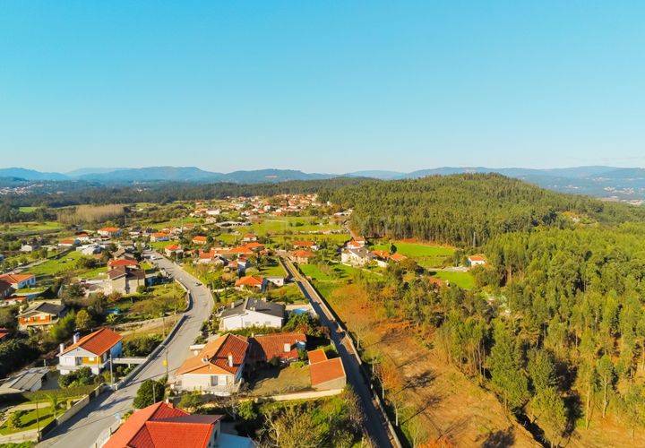 Helårsgrund i Barcelos, Braga, Barcelos - € 180.000 | Ref: C0257-01186 - foto 1