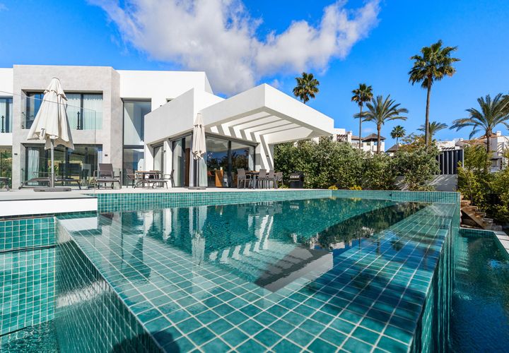 Villa i Benahavis, Malaga, Benahavis - € 2.100.000 | Ref: DPIe34761 - foto 1
