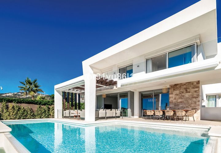 Villa a Los Monteros, Malaga, Los Monteros - € 2.390.000 | Ref: DPIe15549 - foto 1