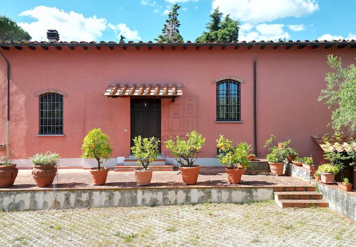 Villa i Lucca, Lucca, Lucca - € 750.000 | Ref: IA04045 - foto 1
