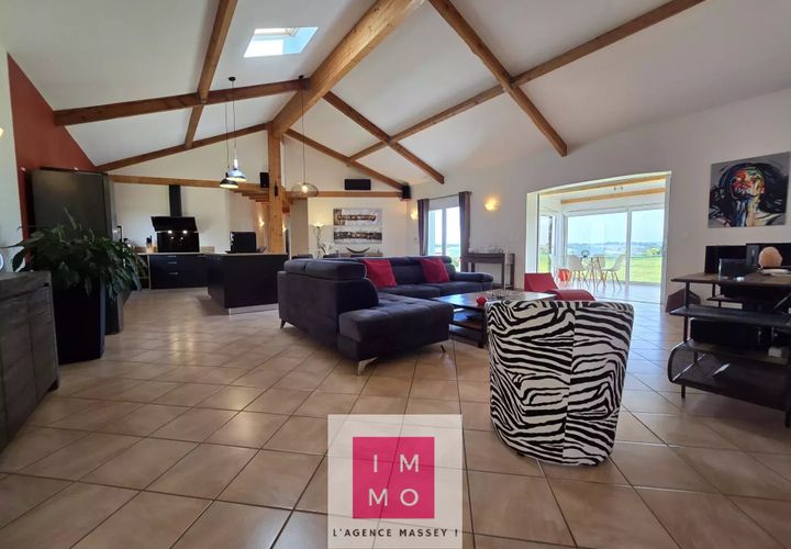 Villa a Tarbes, Hautes-Pyrenees, Tarbes - € 400.000 | Ref: 660 - foto 1