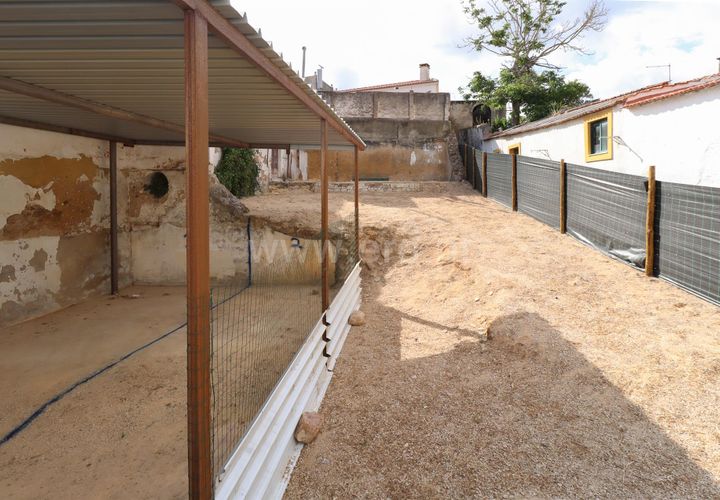 Helårsgrund i Alenquer, Lisbon, Alenquer - € 160.000 | Ref: 295250063 - foto 1