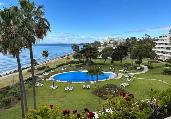 Leilighet i Estepona, Malaga, Estepona - € 999 000 | Ref: R5080801 - foto 1