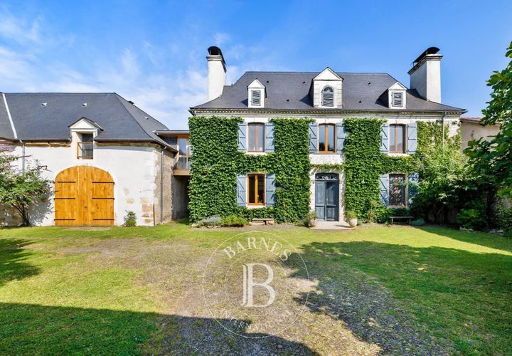 Villa a Pau, Pyrenees-Atlantiques, Pau - € 690.000 | Ref: M1700 - foto 1