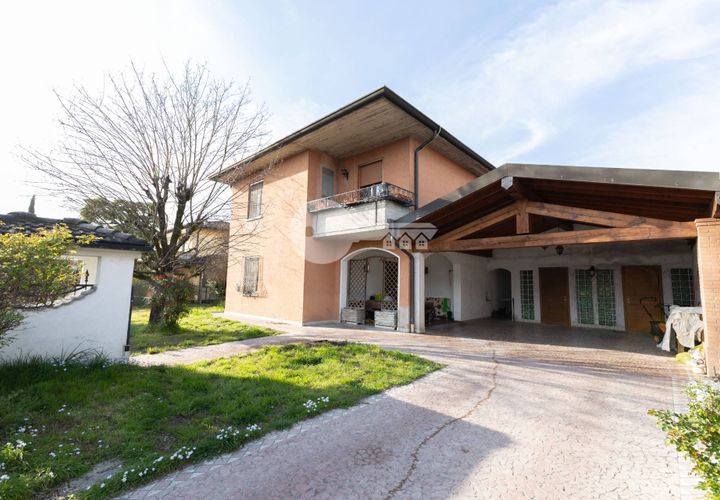 Villa i Leno, Brescia, Leno - € 275.000 | Ref: 6415062020-1208 - foto 1